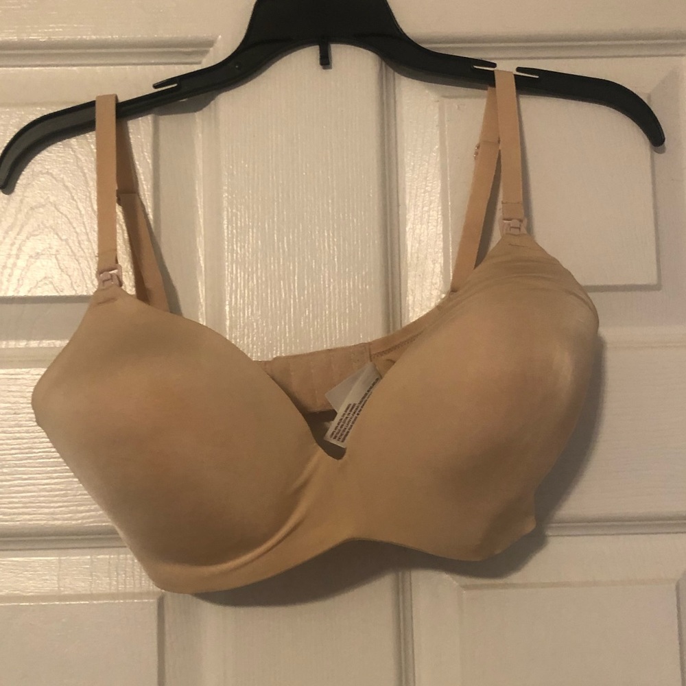 3/$15 🔸 Gilligan & O’Malley nursing bra 34D